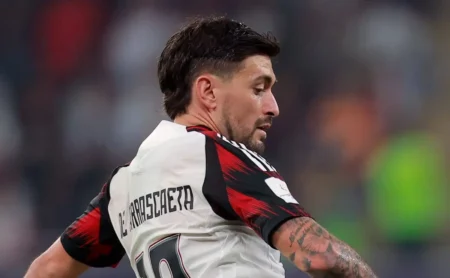 Formiga critica Arrascaeta por decisão controversa em lance da final entre Flamengo e PSG