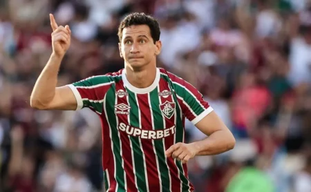 Ganso celebra gol pelo Fluminense, mas adverte sobre a Copa do Brasil