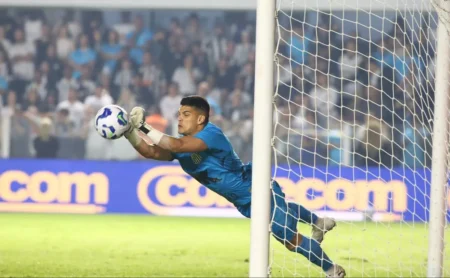 Goleiro sondado pelo Flamengo, Brazão fala sobre o futuro: A decisão é do Santos Goleiro sondado pelo Flamengo, Brazão fala sobre o futuro: "A decisão é do Santos"