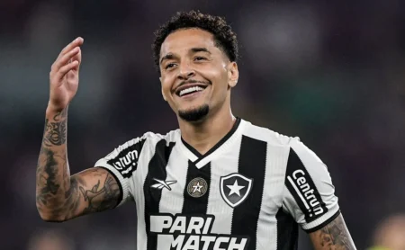 Gregore: Declaração de amor ao Botafogo e planos de permanência no Catar