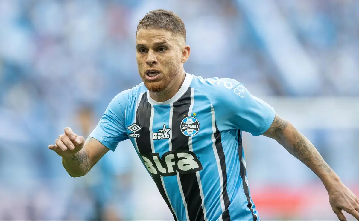 Grêmio: Cuéllar permanece nos planos de Luís Castro até 2026