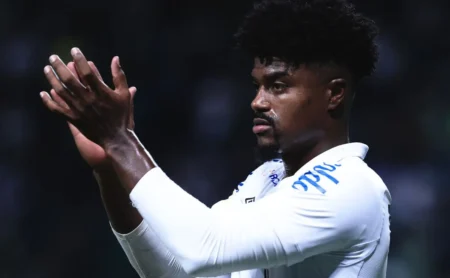 Grêmio Desiste da Contratação de Eduardo Bauermann para 2026 Após Mudança de Rota da Diretoria