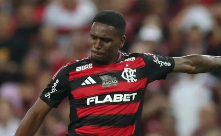 Grêmio recebe resposta do Flamengo e afasta chance de Everton Araújo em 2026