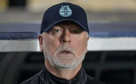 Grêmio x Fluminense: jogo de ‘alerta’ com cinco pendurados no Brasileirão