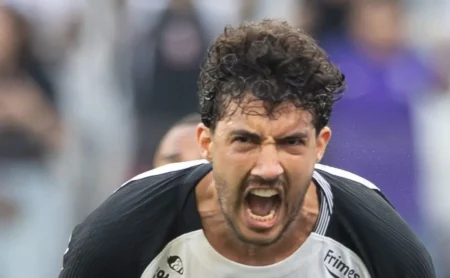 Gustavo Henrique recusa saída do Corinthians e não será envolvido em negociação com o Botafogo