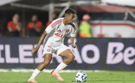 Gustavo Prado: Internacional Define Valor Milionário Para Venda Após Sondagens Gustavo Prado: Internacional Define Valor Milionário Para Venda Após Sondagens