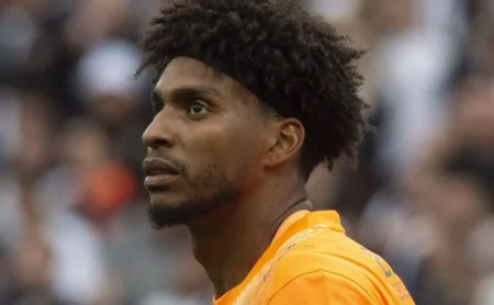 Hugo Souza exalta Cássio antes de Cruzeiro x Corinthians: “Maior ídolo da história do Clube” Hugo Souza exalta Cássio antes de Cruzeiro x Corinthians: “Maior ídolo da história do Clube”