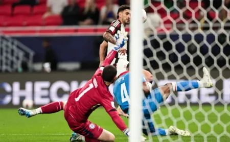 Imprensa mexicana reconhece superioridade do Flamengo sobre o Cruz Azul após derrota: “Esforço insuficiente” Imprensa mexicana reconhece superioridade do Flamengo sobre o Cruz Azul após derrota: “Esforço insuficiente”