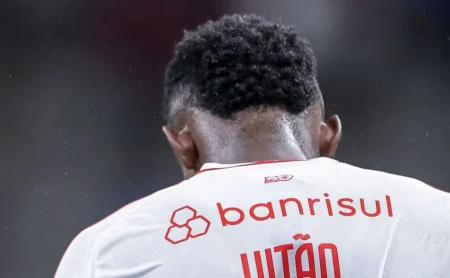 Interessse do Internacional em Vitão complica negociação com o Cruzeiro.