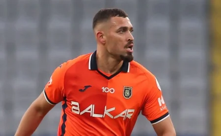 Internacional entra na disputa por Léo Duarte, zagueiro com possível pré-contrato em janeiro, informa jornalista Internacional entra na disputa por Léo Duarte, zagueiro com possível pré-contrato em janeiro, informa jornalista