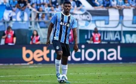 Jemerson: rescisão amigável com o Grêmio é encaminhada após contestação de torcedores