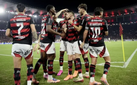 Jornal francês compara Flamengo ao PSG e exalta a torcida: “Fenômeno global”