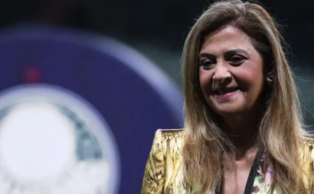 Leila Pereira pede calma à torcida do Palmeiras antes do Réveillon Leila Pereira pede calma à torcida do Palmeiras antes do Réveillon