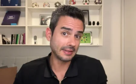 Marcelo Bechler comenta sobre Tite no Cruzeiro em rede nacional: “dos nomes falados…” Marcelo Bechler comenta sobre Tite no Cruzeiro em rede nacional: “dos nomes falados…”