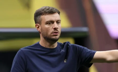 Martín Anselmi em conversa exclusiva com Textor: reforços e permanência de peças-chave no Botafogo Martín Anselmi em conversa exclusiva com Textor: reforços e permanência de peças-chave no Botafogo