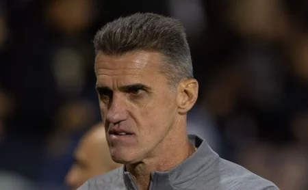 Motivação Extra de Vagner Mancini Revelada Antes de Internacional x Bragantino Motivação Extra de Vagner Mancini Revelada Antes de Internacional x Bragantino