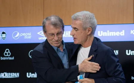 Odorico Roman negocia a venda de Tiaguinho: Grêmio pede R$ 65 milhões pelo meia