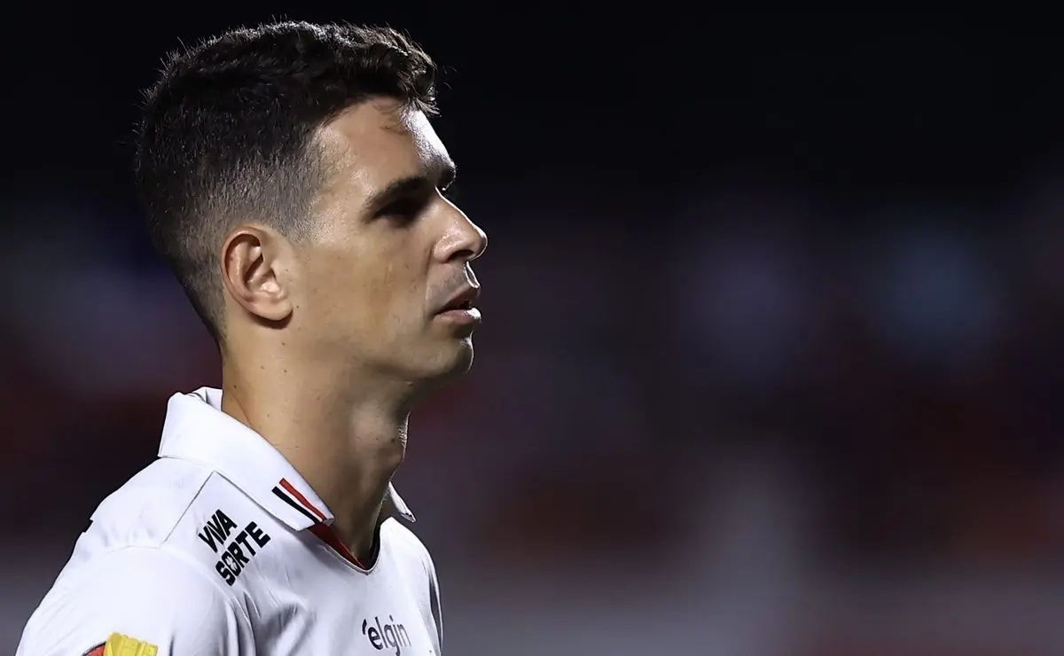 Oscar define futuro: aposentadoria ou continuidade no São Paulo é comunicada