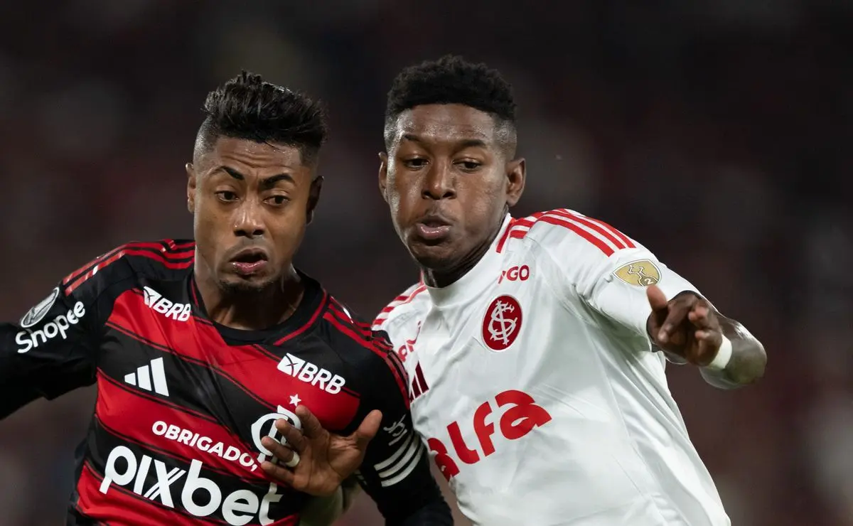 Palmeiras Desiste: Reforço de Peso Acaba nas Mãos do Flamengo; Interesse por Vitão Diminui Palmeiras Desiste: Reforço de Peso Acaba nas Mãos do Flamengo; Interesse por Vitão Diminui