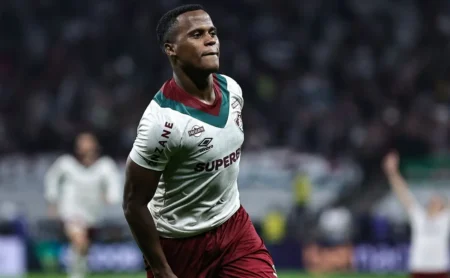 Palmeiras encontra obstáculos para contratar Jhon Arias; acordo com Wolverhampton é improvável
