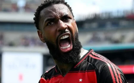 Palmeiras se reúne com Zenit para discutir a contratação de Gerson: negócio tem condição. Palmeiras se reúne com Zenit para discutir a contratação de Gerson: negócio tem condição.