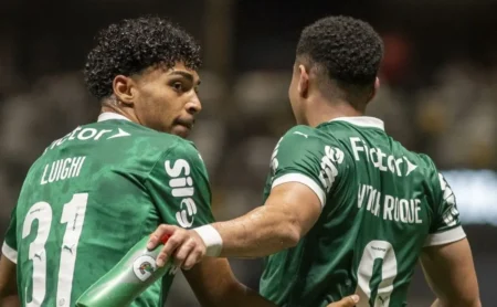 Palmeiras planeja a saída de Luan e Bruno Rodrigues e avança em contratações de dois atacantes Palmeiras planeja a saída de Luan e Bruno Rodrigues e avança em contratações de dois atacantes
