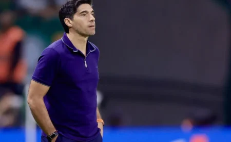 Revelação de Abel expõe o ponto de virada e o preço pago pelo São Paulo no Morumbi Revelação de Abel expõe o ponto de virada e o preço pago pelo São Paulo no Morumbi