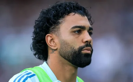 Reviravolta: Gabigol pode ter futuro inesperado no mercado da bola Reviravolta: Gabigol pode ter futuro inesperado no mercado da bola