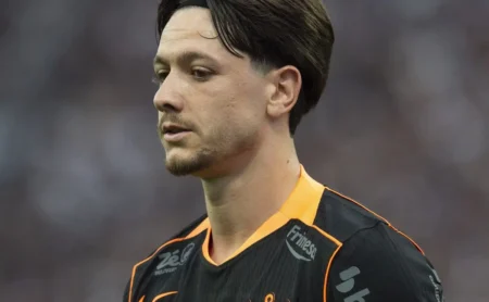 Rodrigo Garro deve ser titular do Corinthians se estiver apto fisicamente