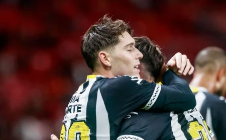 Rollheiser libera saída do Santos e procura clube, informa jornalista