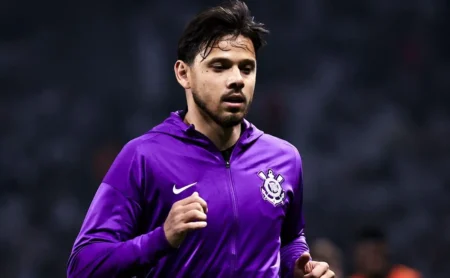 Romero figura entre os maiores artilheiros do Corinthians contra o Vasco