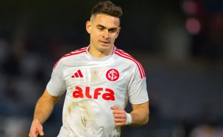 Saída de Borré do Internacional: Atlético-MG, Fluminense e River Plate demonstram interesse