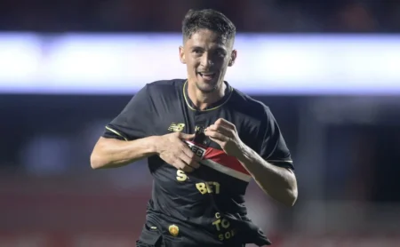 Saídas no São Paulo: Pablo Maia lidera lista com até 7 jogadores Saídas no São Paulo: Pablo Maia lidera lista com até 7 jogadores