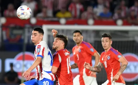 Santos acerta com Felipe Loyola e aguarda condição final para anúncio por R$ 33,5 milhões Santos acerta com Felipe Loyola e aguarda condição final para anúncio por R$ 33,5 milhões