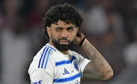 Santos aposta em Gabigol, liberado pelo Cruzeiro após crise e atrito com torcida Santos aposta em Gabigol, liberado pelo Cruzeiro após crise e atrito com torcida