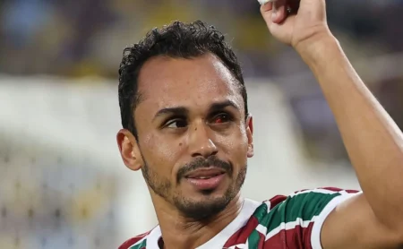 Santos demonstra interesse em Lima, do Fluminense, e estuda possibilidades para 2026 Santos demonstra interesse em Lima, do Fluminense, e estuda possibilidades para 2026