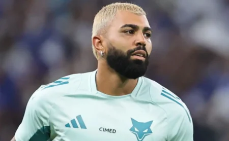 Santos demonstra otimismo e avança em negociações com Gabigol, Rony e Loyola Santos demonstra otimismo e avança em negociações com Gabigol, Rony e Loyola