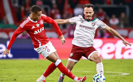 Santos demonstra interesse em Vitinho e estuda plano de pré-contrato após decisão do Dínamo de Kiev