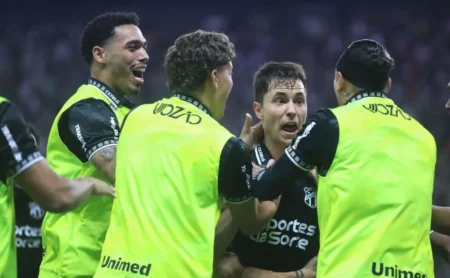 Santos e Ceará: disputa por Zanocelo com o Vitória de olho na situação