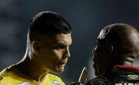 Santos impede saída de Gabriel Brazão para o Flamengo e fecha portas para negociações com clubes nacionais Santos impede saída de Gabriel Brazão para o Flamengo e fecha portas para negociações com clubes nacionais