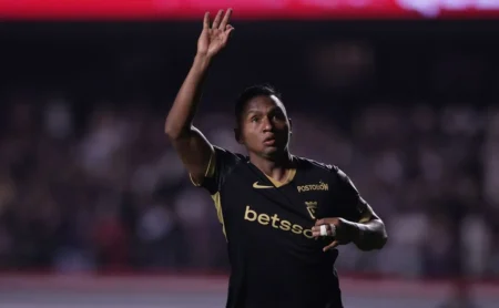 Santos mantém a calma e aguarda Morelos para definir futuro do atacante em 2026 Santos mantém a calma e aguarda Morelos para definir futuro do atacante em 2026