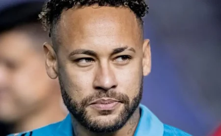 Santos Paralisa Negociações e Teixeira Bate o Martelo por Contrato de Neymar