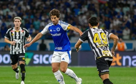 Santos pressiona CBF por árbitro experiente no duelo contra o Cruzeiro Santos pressiona CBF por árbitro experiente no duelo contra o Cruzeiro