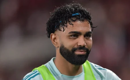 Santos se acerta em R$ 2,5 milhões por Gabigol e negociação com o Cruzeiro avança Santos se acerta em R$ 2,5 milhões por Gabigol e negociação com o Cruzeiro avança