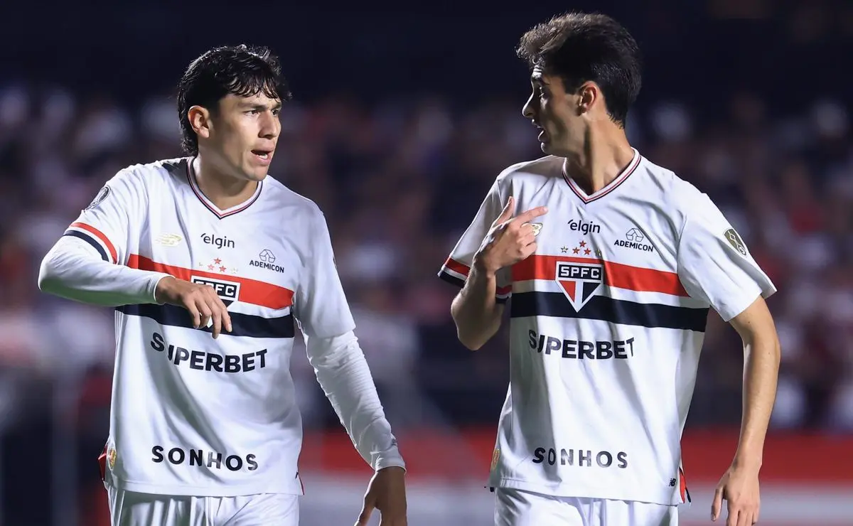 São Paulo planeja troca com Botafogo envolvendo Ferraresi, Pablo Maia e Rodriguinho São Paulo planeja troca com Botafogo envolvendo Ferraresi, Pablo Maia e Rodriguinho