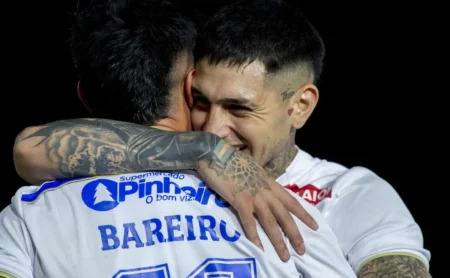 São Paulo se aproxima de Gastón Ávila e aguarda sinal verde do Ajax São Paulo se aproxima de Gastón Ávila e aguarda sinal verde do Ajax