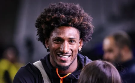 Talles Magno se despede do Corinthians com apoio da torcida: “Vai conquistar coisas incríveis”