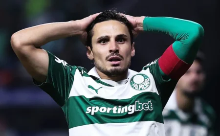 Textor mira Raphael Veiga e Aníbal Moreno para reforçar o meio-campo do Botafogo