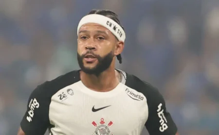 Áudio do VAR sobre gol de Memphis Depay e reclamação do Cruzeiro na CBF por toque de mão Áudio do VAR sobre gol de Memphis Depay e reclamação do Cruzeiro na CBF por toque de mão