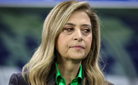 Vasco negocia venda da SAF com aporte de R$ 2 bilhões de herdeiro da Crefisa